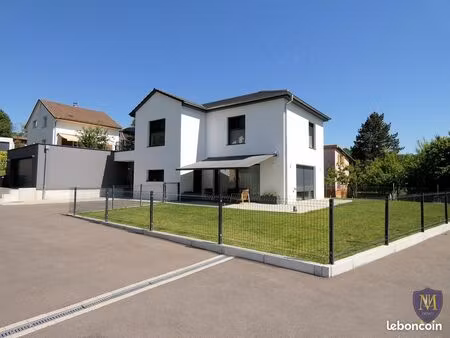 maison 5 pièces 163 m²