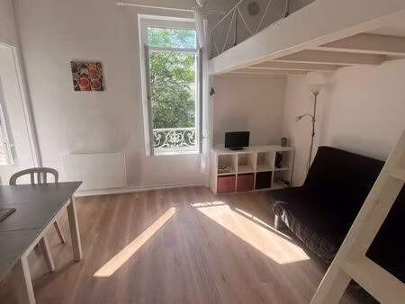 studio 1 étudiant