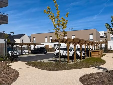 place de parking sécurisée - melun - résidence récente