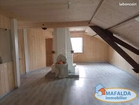 appartement 3 pièces 77 m²