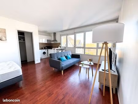 appartement studio · 34 m² · plaisir 78370 · à 2 pas de la gare plaisir-grignon