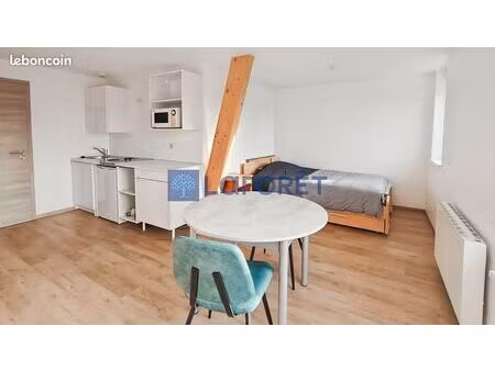 studio 1 pièce 25 m²