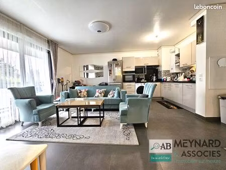 appartement 3 pièces 56 m²