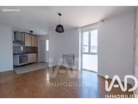appartement 3 pièces 44 m²