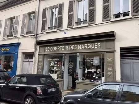 boutique 100 m² montfort l amaury