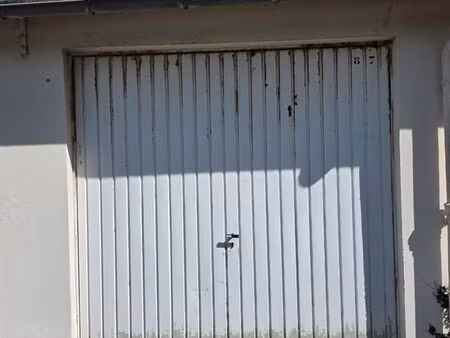 location garage biarritz