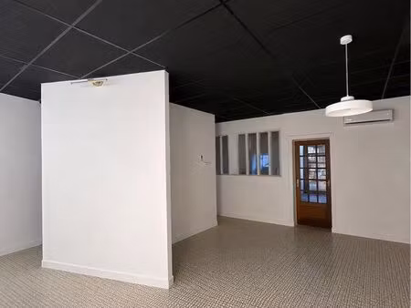 local commercial à louer – la clayette (71800)
