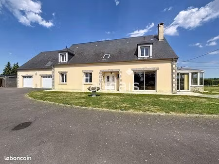 maison 7 pièces 210 m²