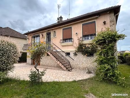 pavillon 7 pièces 141 m²
