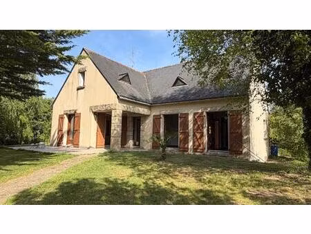 maison proche commodités avec beau potentiel habitable