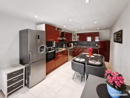 maison de ville 3 pièces 75 m²