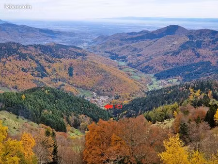 maison rénovée et sa grange au pied des sentiers de randonnée