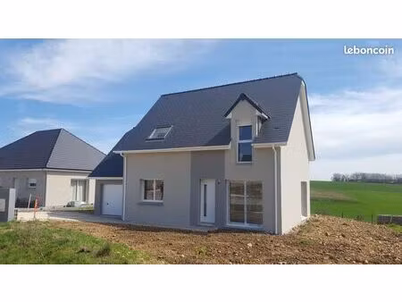 maison 75 m² montfort le gesnois