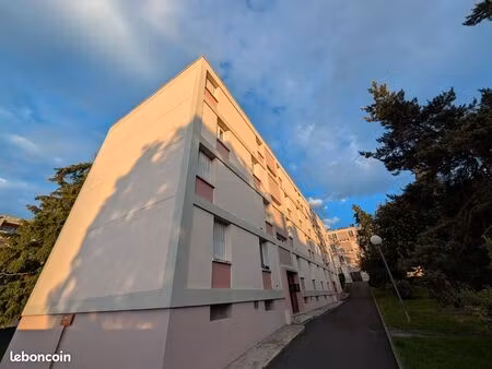 appartement t3 - entièrement rénové - aubière