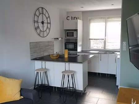 f3 duplex proche plage et rue piétonne