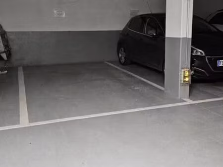 a vendre place de parking à houilles dans résidence récente et sécurisée