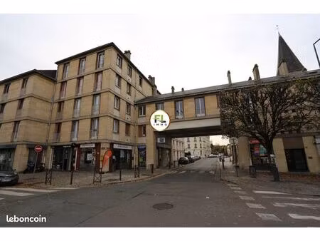 appartement 1 pièce 9 m²