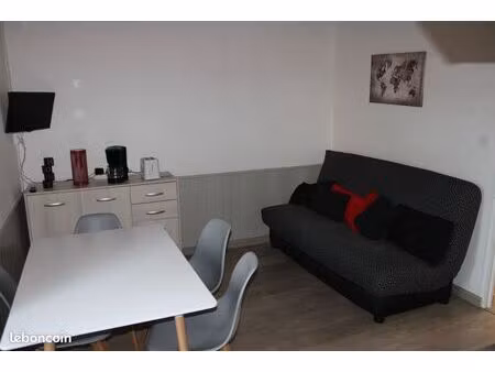 [étudiant] appartement meublé – st pair sur mer (jardin & calme)