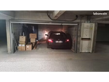 box garage
