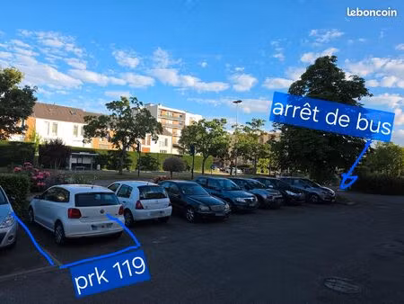 place de parking extérieure à louer – maurepas (boulevard rené ressejac-duparc)