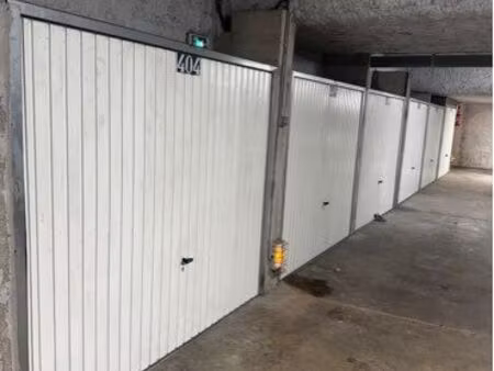 box 12 m2 à louer