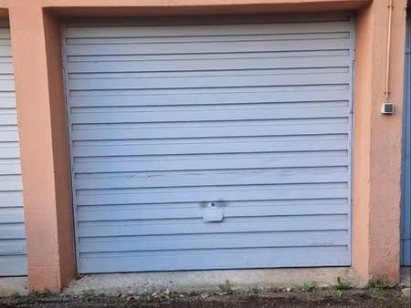 garage box à l'orangerie