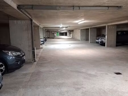 parking 13 m2