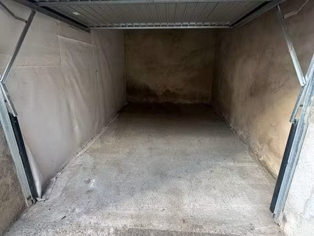 garage à louer