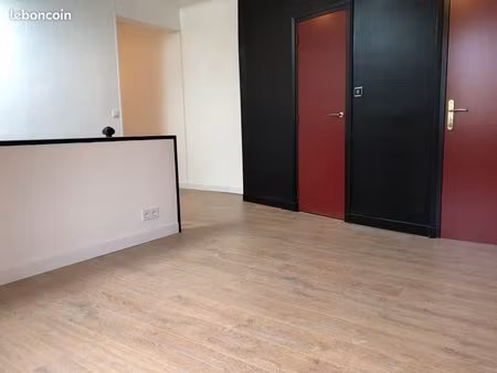 local à louer dans un espace de coworking