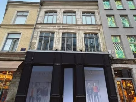 local commercial 550 m²