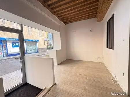 local commercial 46 m² – rue carnot  mâcon