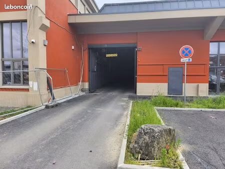 location local 132m²