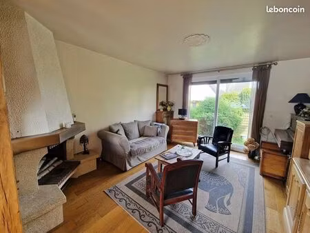 maison 5 pièces 93 m²