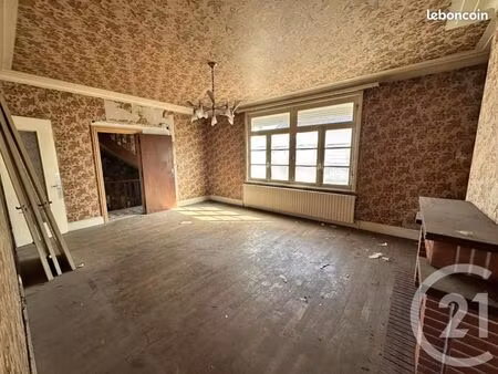 maison 10 pièces 380 m²