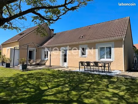 pavillon 6 pièces 140 m²