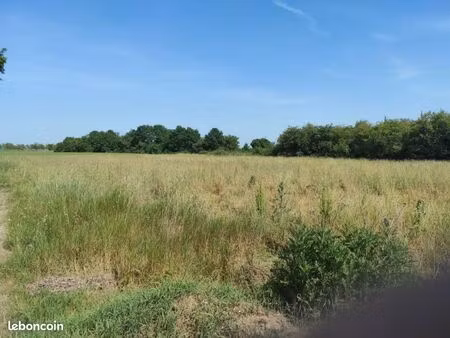 terrain 704 m² bennecourt
