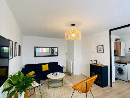 biarritz hypercentre – appartement meublé étudiant avec parking – bail 9 mois