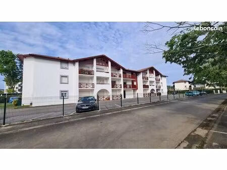 a louer studio non meublé  20 m²  cambo les bains