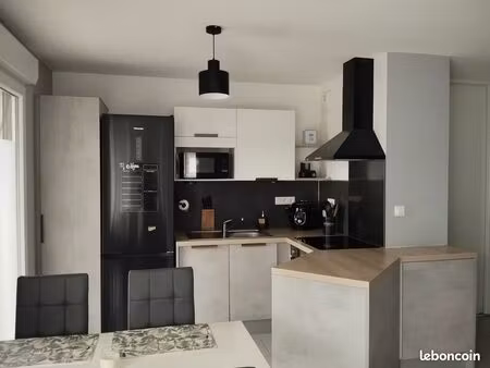 superbe t2 récent avec jardin privatif et terrasse