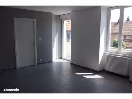 très beau f2 avec grand balcon à masevaux