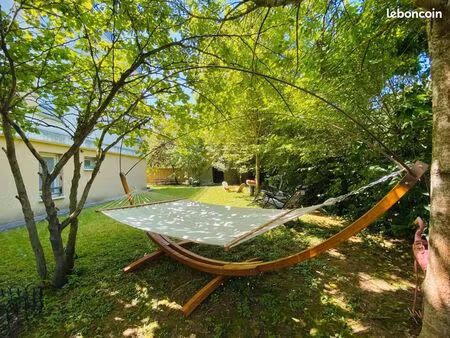 appartement 3 pièces avec grand jardin de 200m2