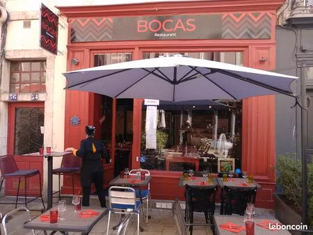 restaurant/bar