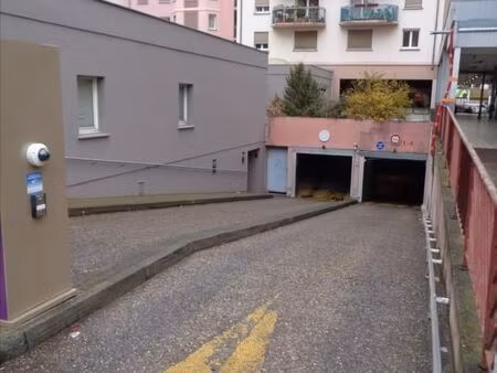 parking 12 m² colmar