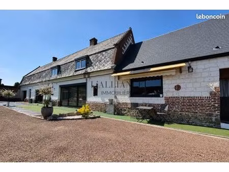 propriété 5 pièces 160 m²