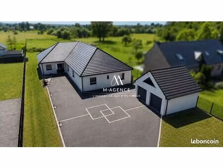 pavillon 9 pièces 247 m²