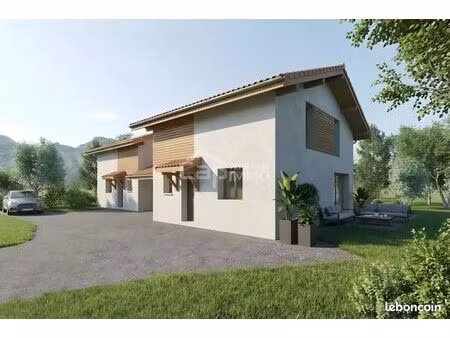 villa 4 pièces 84 m²