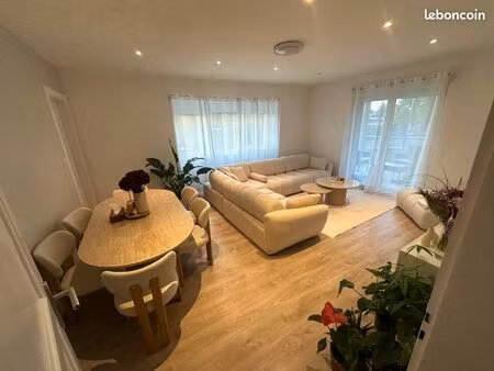 appartement à louer 64 m2