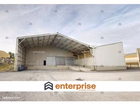bâtiment 2 160 m²