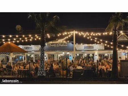 restaurant- spot bord de mer 200m plage - murs & fonds + appartement - énorme potentiel