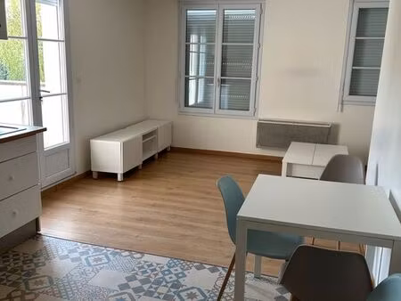 bel appartement f2 meublé et équipé avec terrasse de 10 m² – idéal étudiant